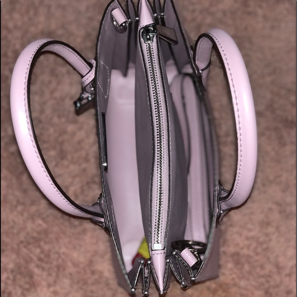 MK purse - Picture 1 of 7